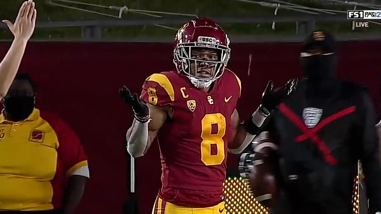 USC interception sets up Amon-Ra St. Brown's third touchdown of the 1st quarter